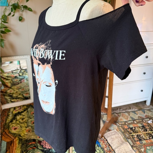 The Vinyl Icons David Bowie Ziggy Stardust One Shoulder Tee, Plus Size 1X - Picture 5 of 8